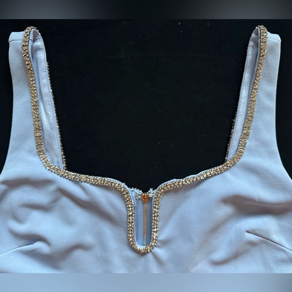 Nwt Aqua Pale Blue Cristal trim Jeweled V-Notch Tank Top Bloomingdale’s Medium - Picture 3 of 9
